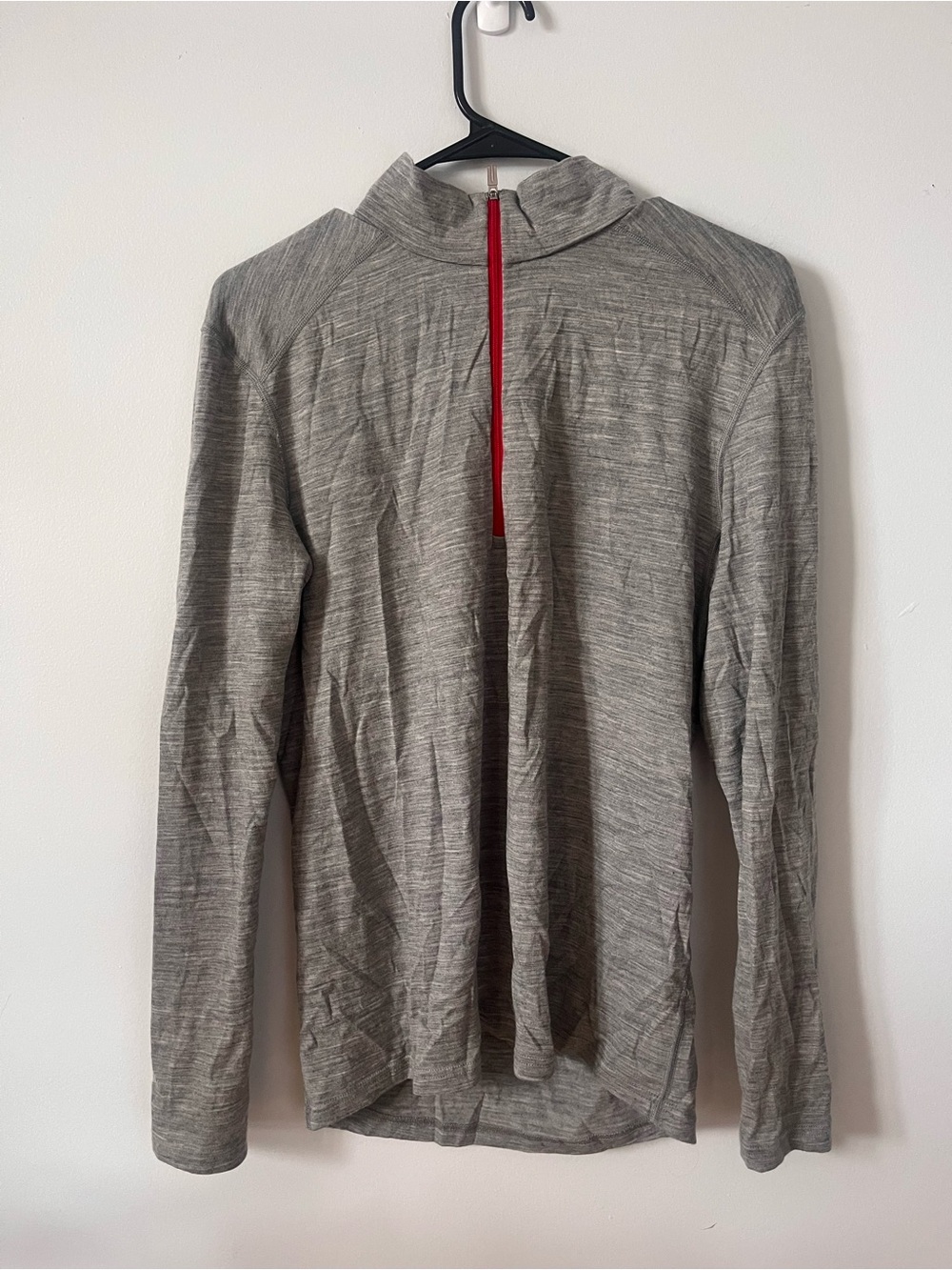 Icebreaker Men's Heather Gray Quarter-Zip Sweater with Red Zip Pull medium